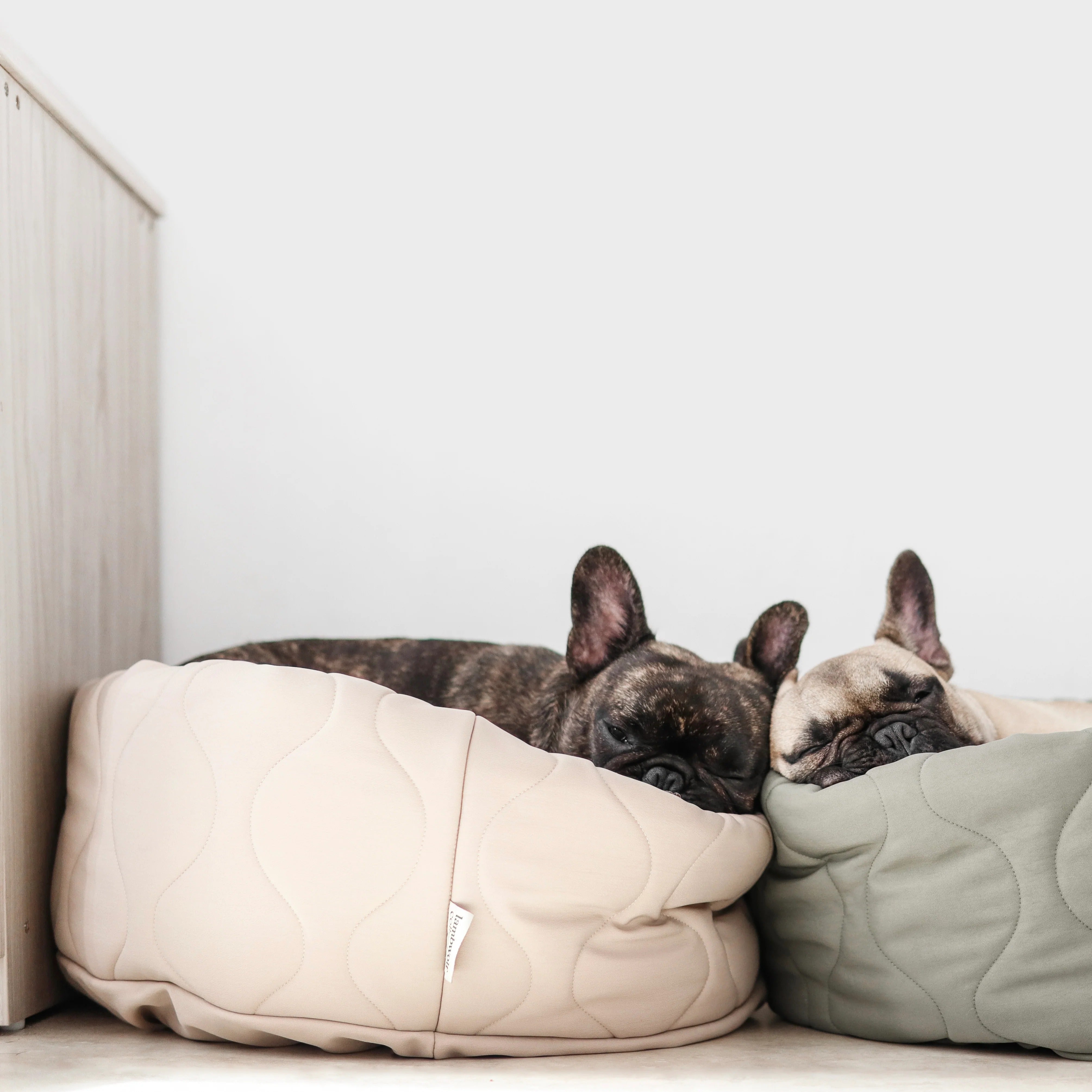 Lambwolf Collective - Reversible Donut Bed